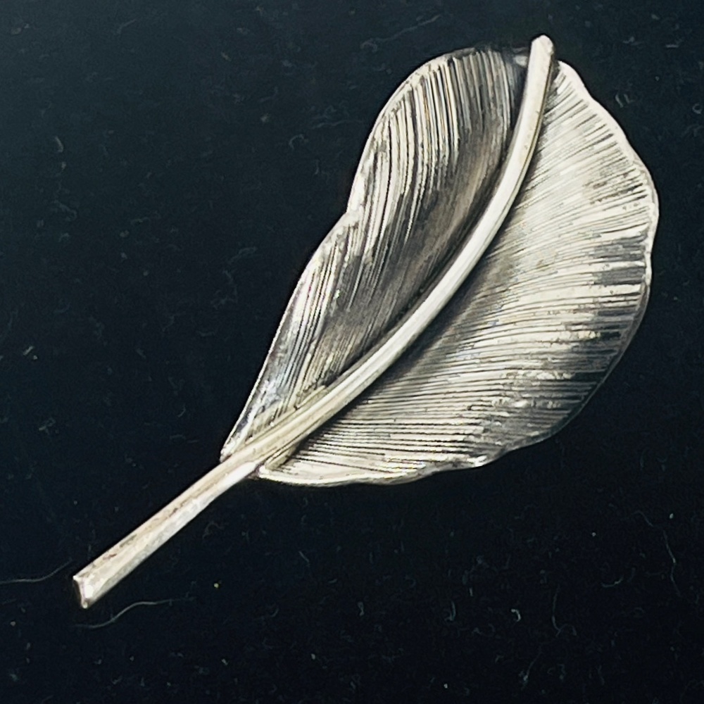 JewelArt Handmade Sterling Silver Leaf Feather Pin Brooch Jewel Art 1.75" Long